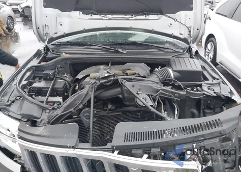 2013 Jeep Grand Cherokee Laredo z USA, uszkodzony, nr VIN 1C4RJFAG7DC544101